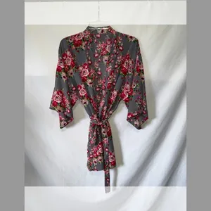 Kimono robe thumbnail 2