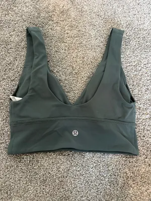 Lululemon Sports Bra Size 4 thumbnail 2