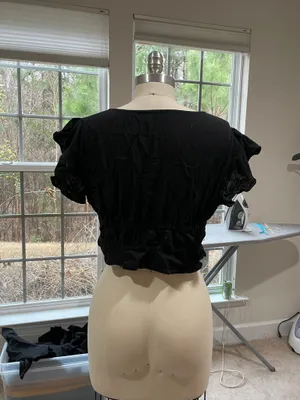 Tie Top Shein Crop thumbnail 3