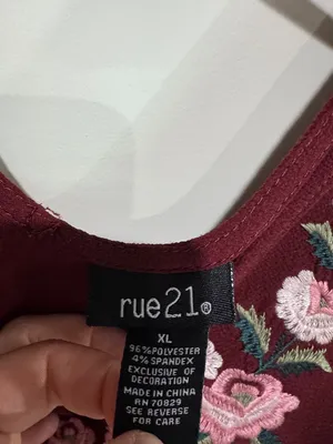 Rue21 Burgundy Embroidered V-Neck Tie-Front Blouse / AA20 thumbnail 3