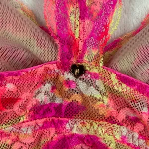 PINK Victoria's Secret Lace‎ Bralette Womens Medium Neon Pink Racerback 36007169 thumbnail 6