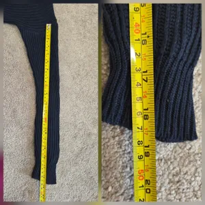 Brandy Melville Cotton Navy Blue Ribbed Cropped V Neck Pullover Sweater One Size thumbnail 11
