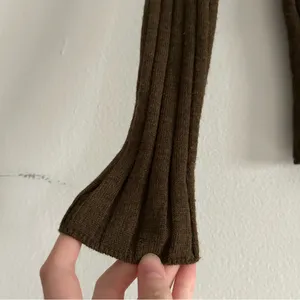 Banana Republic Lucci Merino Wool Turtleneck Sweater Brown Quiet Luxury Preppy thumbnail 2