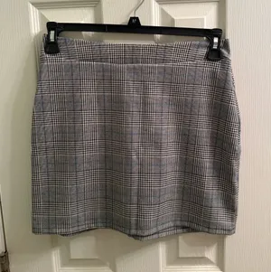 vestique Gray and Black Plaid Mini Skirt thumbnail 1