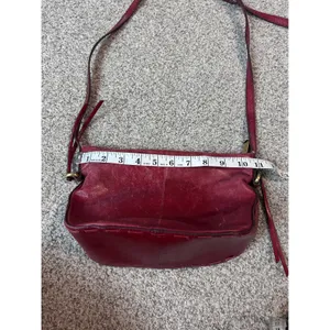 Hobo Red Genuine‎ Leather Slouchy Crossbody Bag Whipstitch Detail Tassel Zipper thumbnail 13