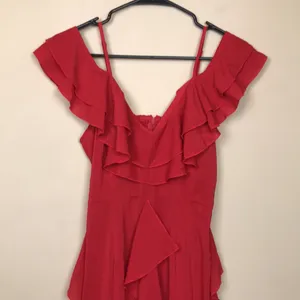 PrettyLittleThing Women’s Red Ruffle Off the Shoulder Leg Slits Maxi Dress thumbnail 2