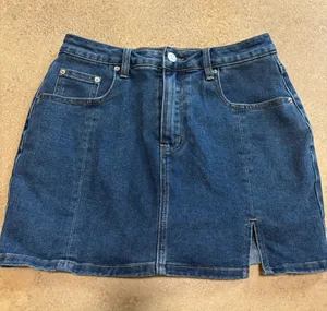 Dark Blue Denim Mini Skirt with Front Slit Size M thumbnail 1
