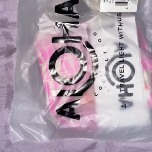 ALOHA Collection Tiny Tripper Bag Charm – Taffy Pink (NWT) thumbnail 2