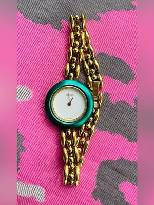 Gucci dressy gold chain Bracelet Watch with Interchangeable Colored Bezels💛💚❤️💙🖤 thumbnail 7
