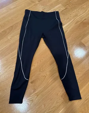 Fabletics Black High Rise Cropped Leggings White Contrast Piping S(Estimated) thumbnail 1
