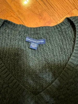 American Eagle Outfitters Sweater thumbnail 3