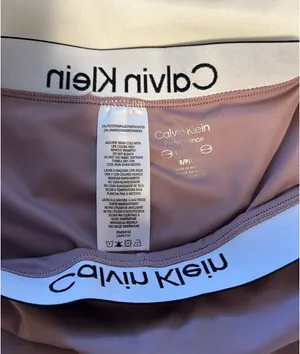 Calvin Klein skort  thumbnail 3