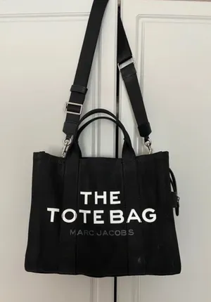 Marc Jacobs Tote Bag thumbnail 1