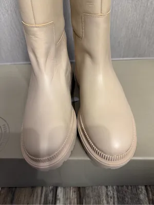 H&M Beige Tall Leathet Chunky Sole Boots Size 10 thumbnail 8