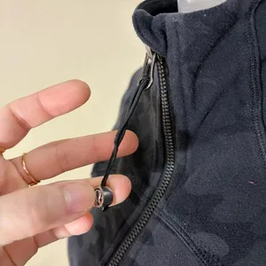 lululemon athletica Black Camo Jacket Sz 4 Outdoor Excersice Gym Preppy thumbnail 7