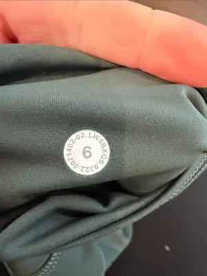 lululemon athletica Fast and Free High-Rise Green Leggings Size 6 - C53-020 thumbnail 9