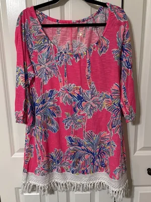 Lilly Pulitzer Alia Beach Cover-Up Pink Palm With Going Size Small Resortwear thumbnail 1