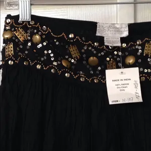 FINAL MARKDOWN Women's Raiment Fashions Beaded & Sequin skirt sml thumbnail 3