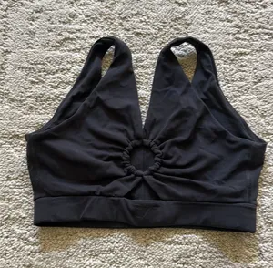 Gymshark Bra thumbnail 1