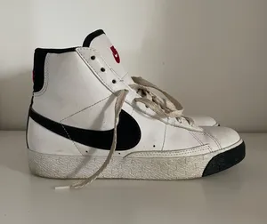 Nike Blazer Mid thumbnail 1