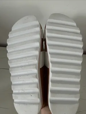 Reef Cushion Vista Hi Platform Sandals White Tan Women’s Size 9 thumbnail 6