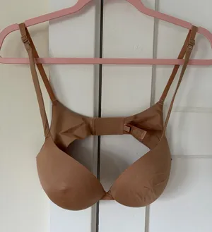 SKIMS Nipple Push-Up Bra Ultimate thumbnail 1