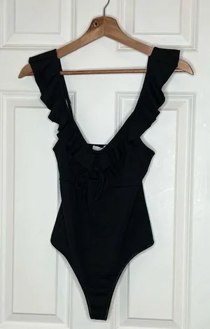 ASTR the Label Black Ribbed Bodysuit with Ruffle Sleeves and Front Cut O… thumbnail 3