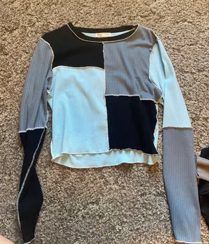 SheIn Blue Patch Long sleeve thumbnail 2