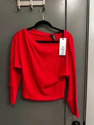 Bobi sweater thumbnail 1