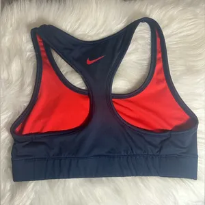 Nike Dri-Fit Classic BRAVES Sports Bra Size Small thumbnail 2