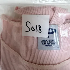 Y2K Vintage Old Navy Size M Long Sleeve Pink Frosty Ribbed Graphic Top 427411 thumbnail 13