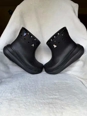 Crocs Unisex Crush Ankle Boots M6 / W 8 With Charms thumbnail 9