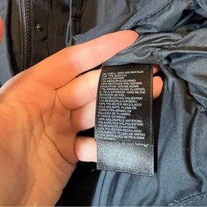 The North Face Women’s Navy Blue‎ Parka Coat Medium Puffer thumbnail 10