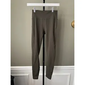 Lululemon In Movement 7/8 Tight *Everlux 25” Size 4 Dark Olive thumbnail 2
