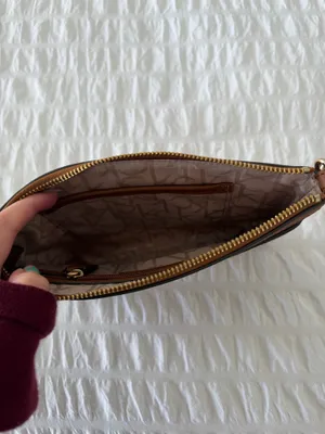 Calvin Klein Shoulder Bag thumbnail 3