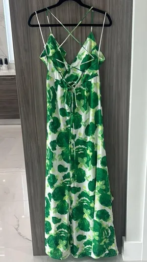 Luxxel Green Floral Maxi Dress thumbnail 2