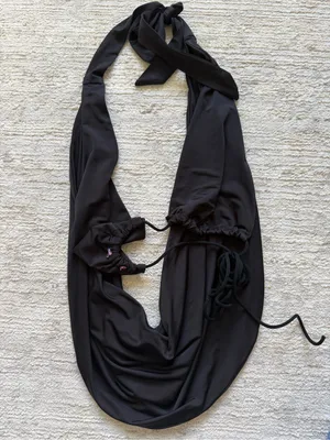 Edikted Black Plunge Halter Crop Top (Size XS) thumbnail 4