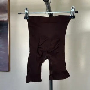 SKIMS SEAMLESS SCULPT MID THIGH‎ SHORT size M cocoa thumbnail 4
