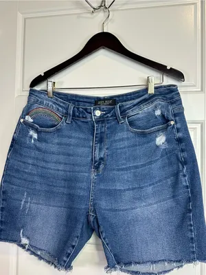Judy Blue Classic High Rise Embroidered Rainbow Denim Bermuda Shorts Size 18W thumbnail 3