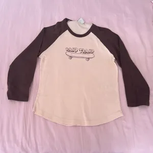Urban Outfitters skater long sleeve thumbnail 1