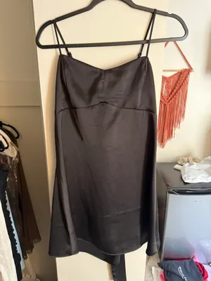 Dress thumbnail 4