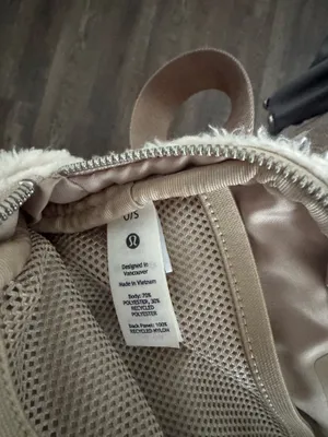 Lululemon belt bag thumbnail 4