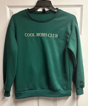 NWOT SHEIN “Cool Moms Club” Sweatshirt Size Medium thumbnail 1