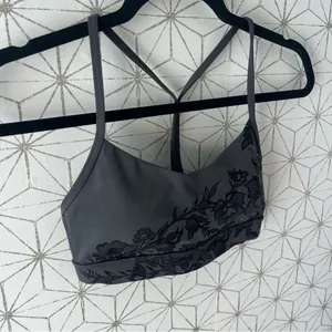 Lululemon Power Y Bra Lace Pattern thumbnail 4