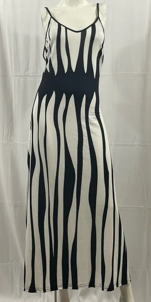 Black and white Striped Maxi Size XL thumbnail 1