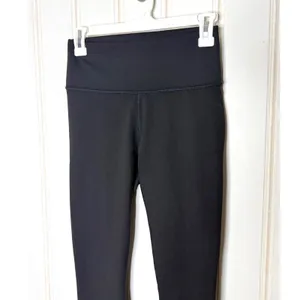 Fabletics Black High Waisted Split Hem Flare Leggings Sz Small thumbnail 5