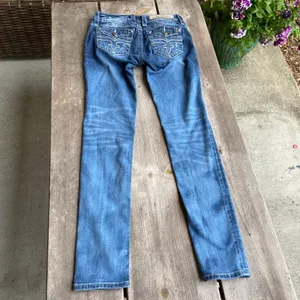 Rock Revival Alivia Jeans 27 Bootcut Dark Wash Embellished Flap Pocket‎ thumbnail 13