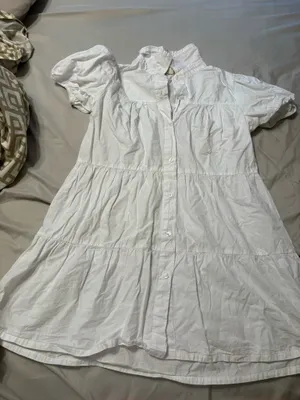 White dress Size L thumbnail 1