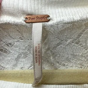 Free People White Floral Lace Swiss Dot Bell Sleeve Blouse‎ Top Ivory Medium thumbnail 3