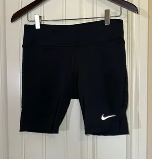 Nike Fast Women's Dri-Fit 7" Compression Running Shorts M thumbnail 1